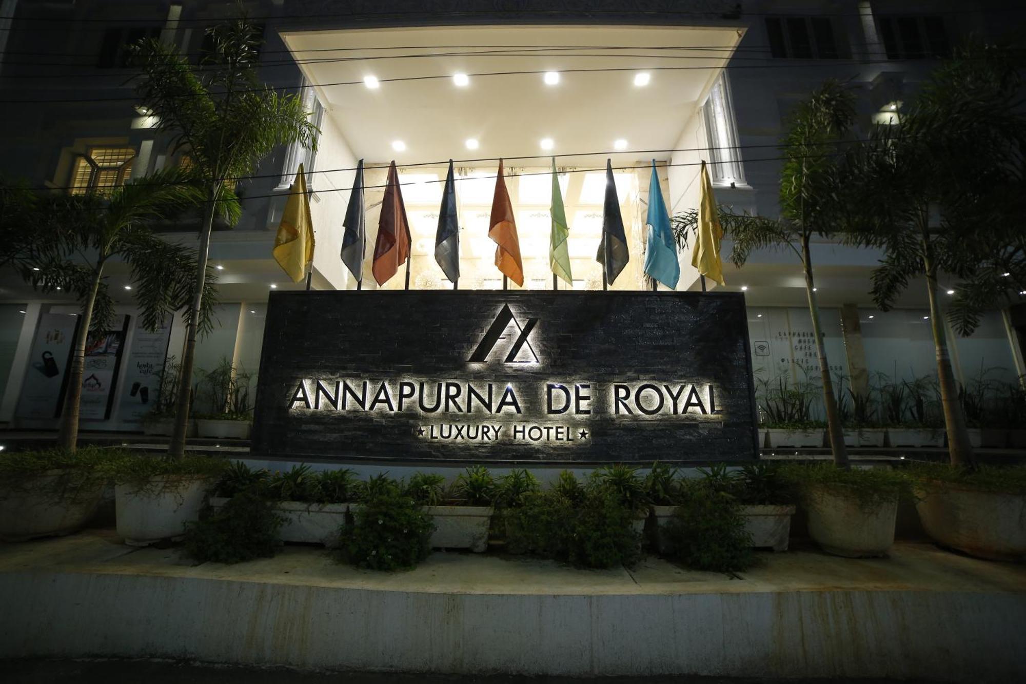 Hotel Annapurna De Royal Guntūr Exteriör bild